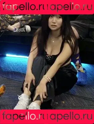 AriaSaki / annoyingaria Onlyfans Photo Gallery 