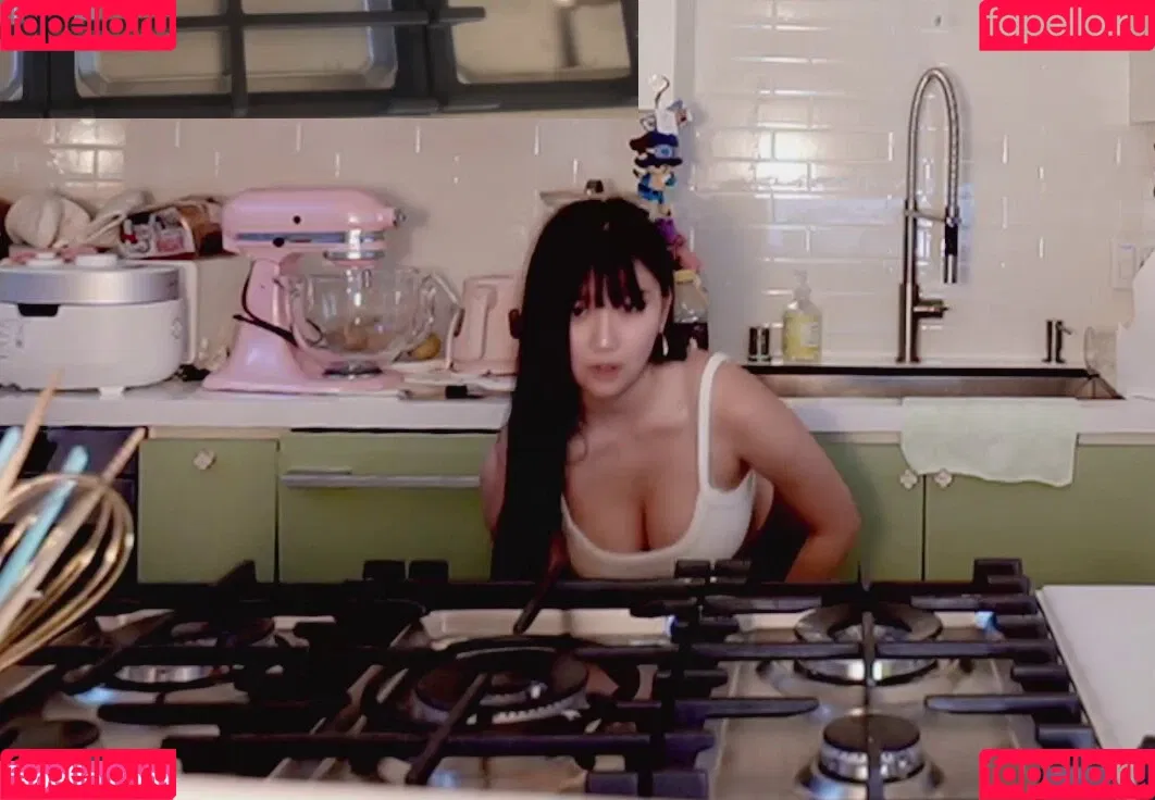 AriaSaki / annoyingaria Onlyfans Photo Gallery 