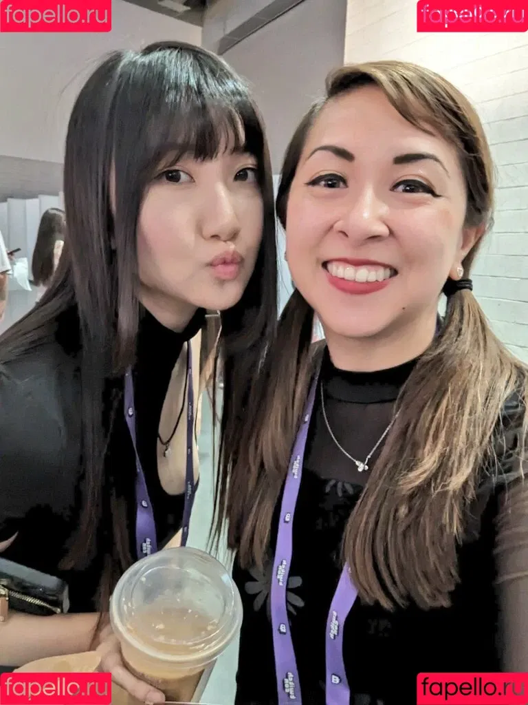AriaSaki / annoyingaria Onlyfans Photo Gallery 