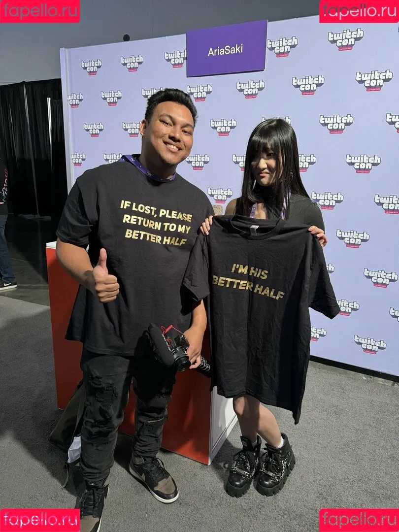 AriaSaki / annoyingaria Onlyfans Photo Gallery 