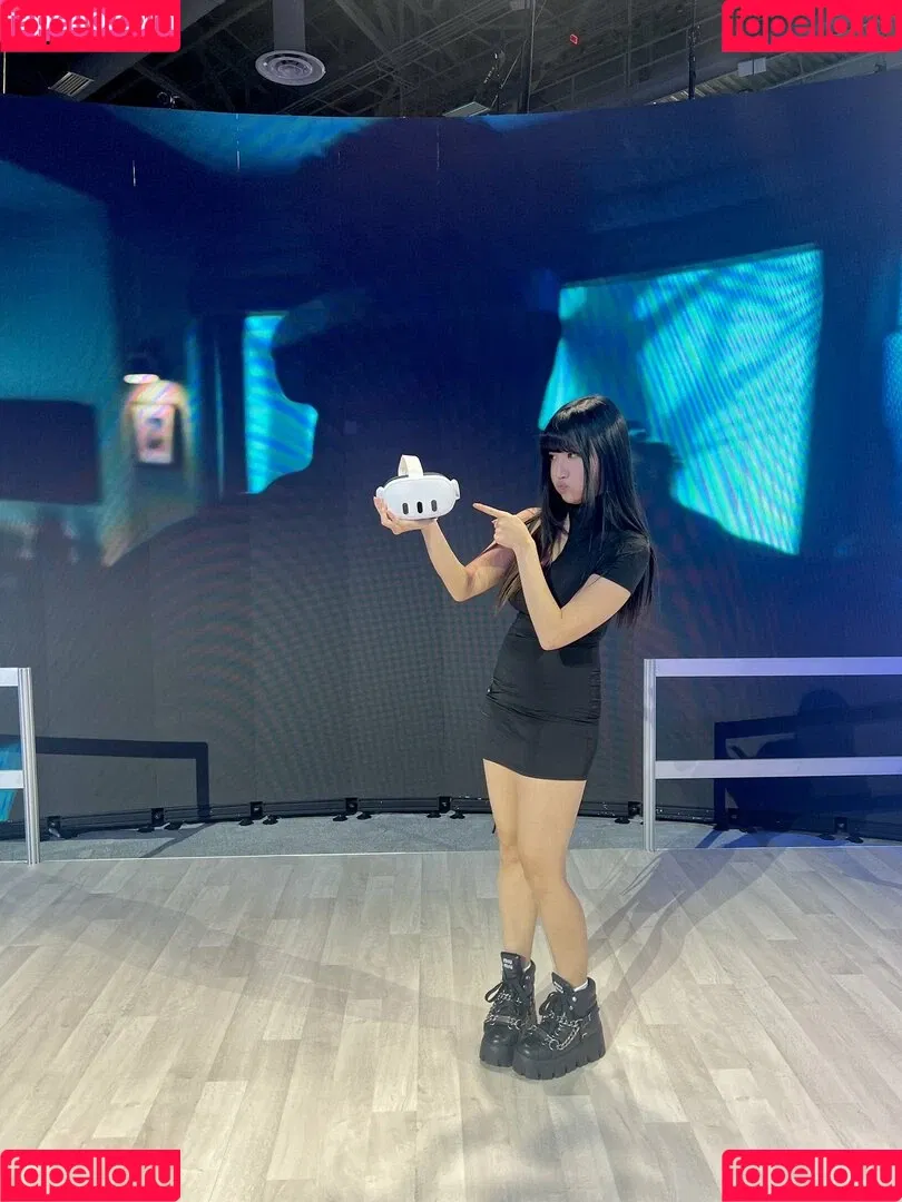 AriaSaki / annoyingaria Onlyfans Photo Gallery 