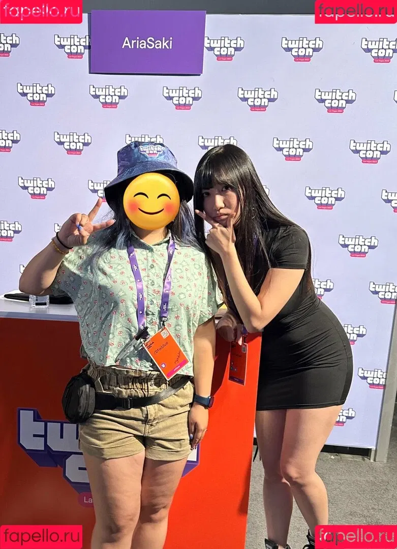 AriaSaki / annoyingaria Onlyfans Photo Gallery 