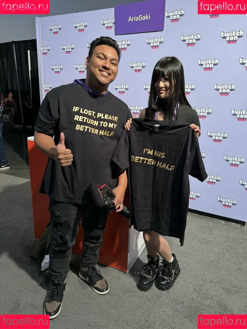 AriaSaki / annoyingaria Onlyfans Photo Gallery 