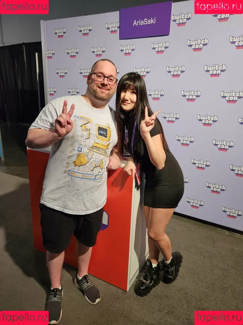 AriaSaki / annoyingaria Onlyfans Photo Gallery 