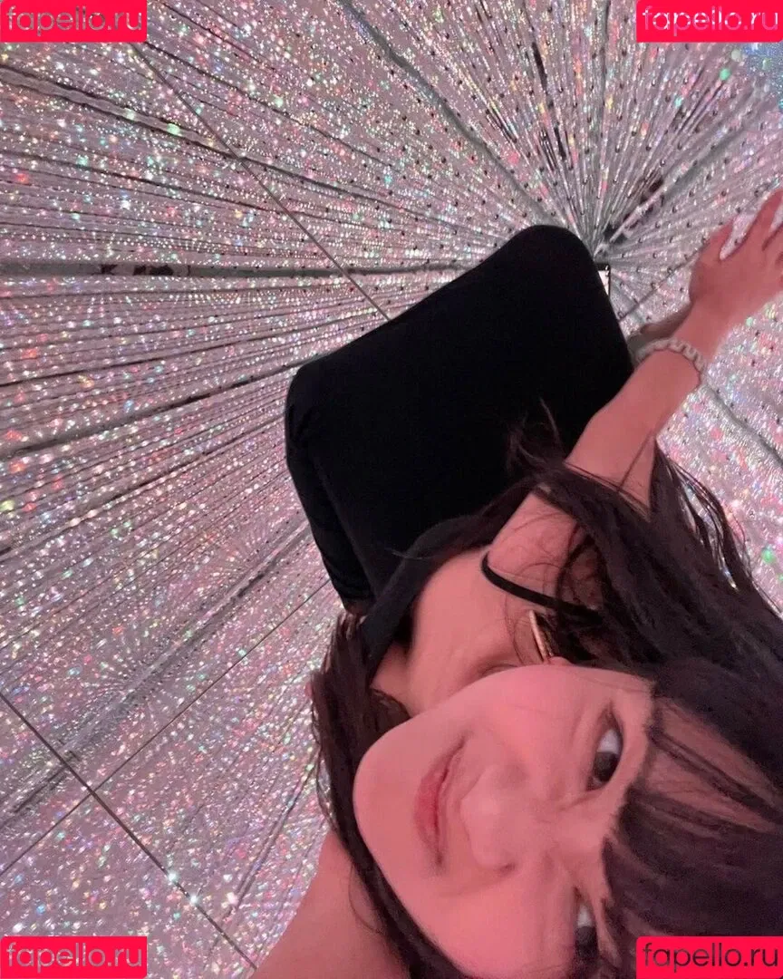 AriaSaki / annoyingaria Onlyfans Photo Gallery 