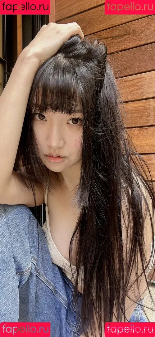 AriaSaki / annoyingaria Onlyfans Photo Gallery 