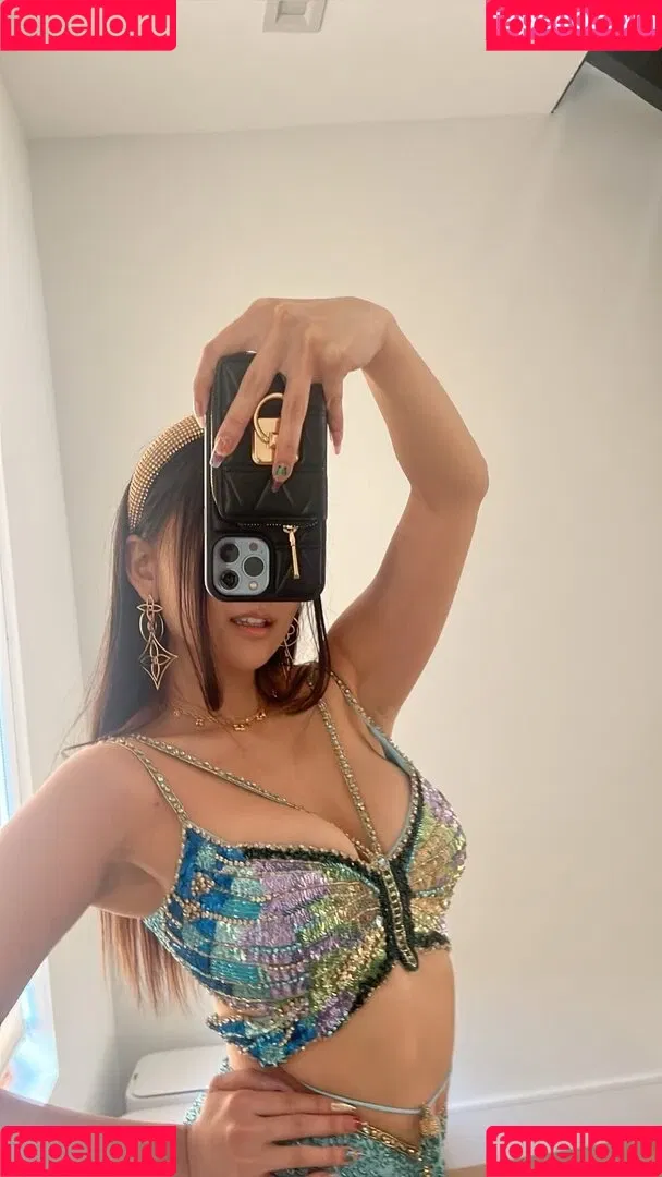 AriaSaki / annoyingaria Onlyfans Photo Gallery 