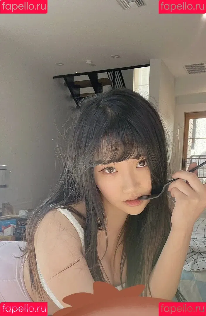 AriaSaki / annoyingaria Onlyfans Photo Gallery 