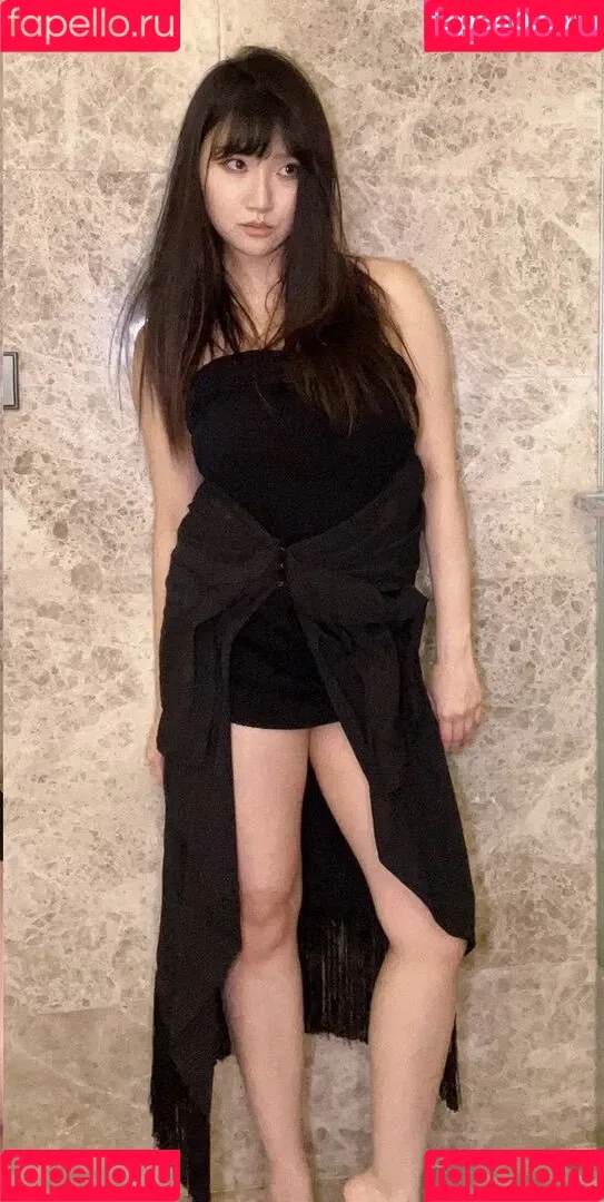 AriaSaki / annoyingaria Onlyfans Photo Gallery 