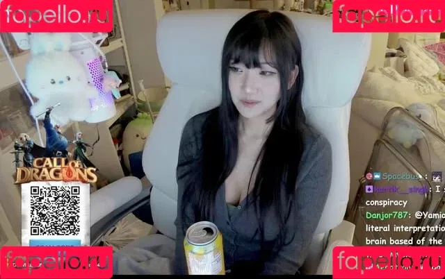 AriaSaki / annoyingaria Onlyfans Photo Gallery 
