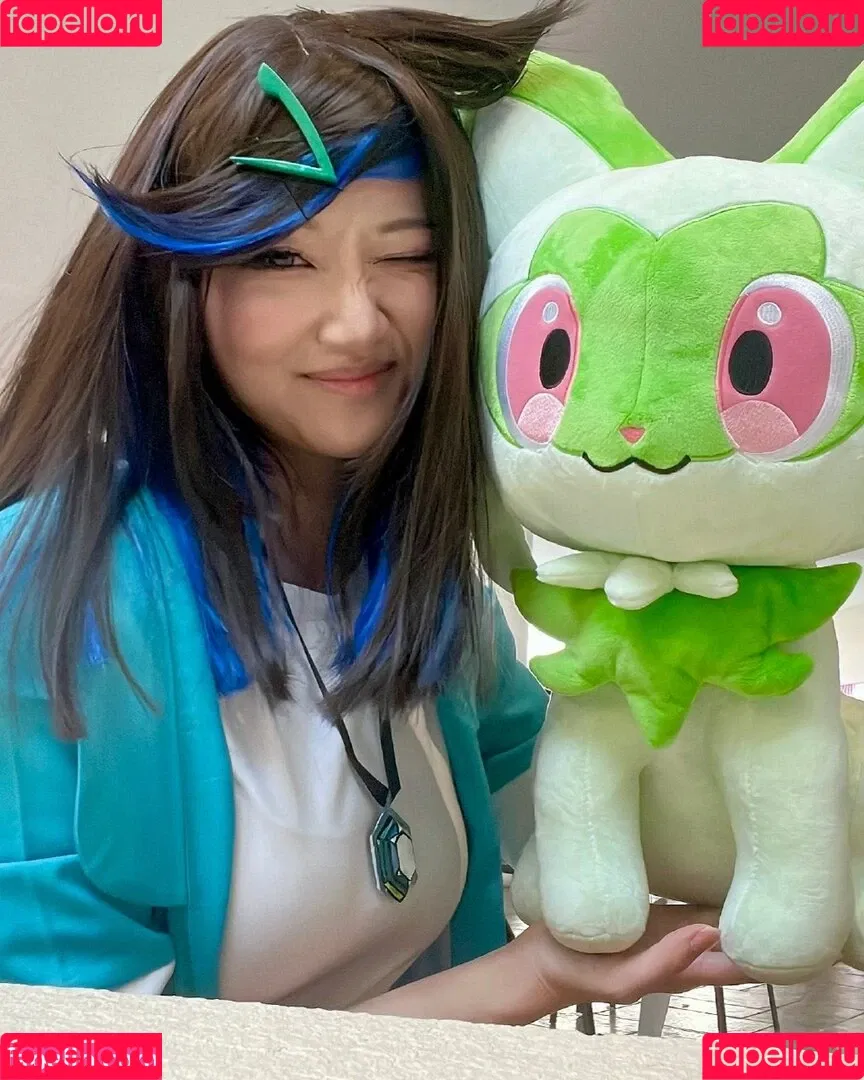 AriaSaki / annoyingaria Onlyfans Photo Gallery 