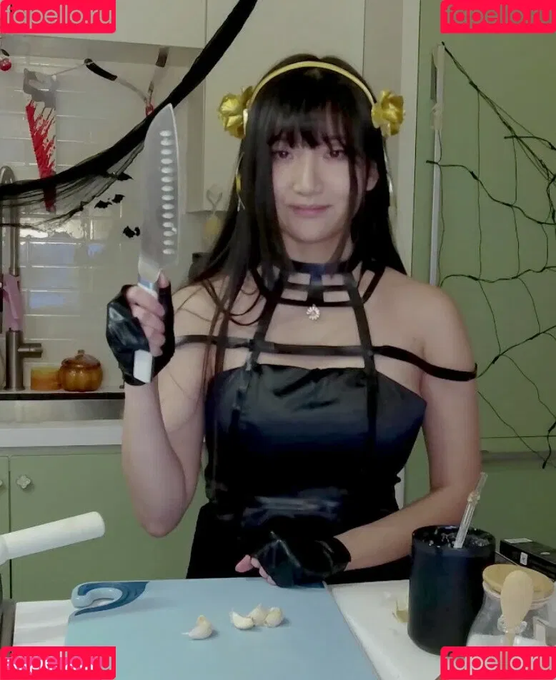AriaSaki / annoyingaria Onlyfans Photo Gallery 