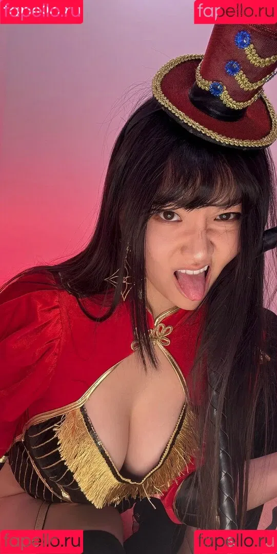 AriaSaki / annoyingaria Onlyfans Photo Gallery 