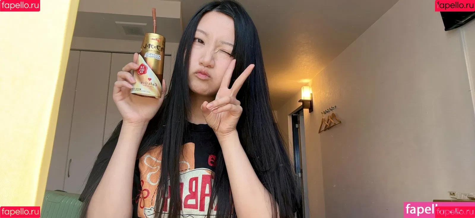AriaSaki / annoyingaria Onlyfans Photo Gallery 
