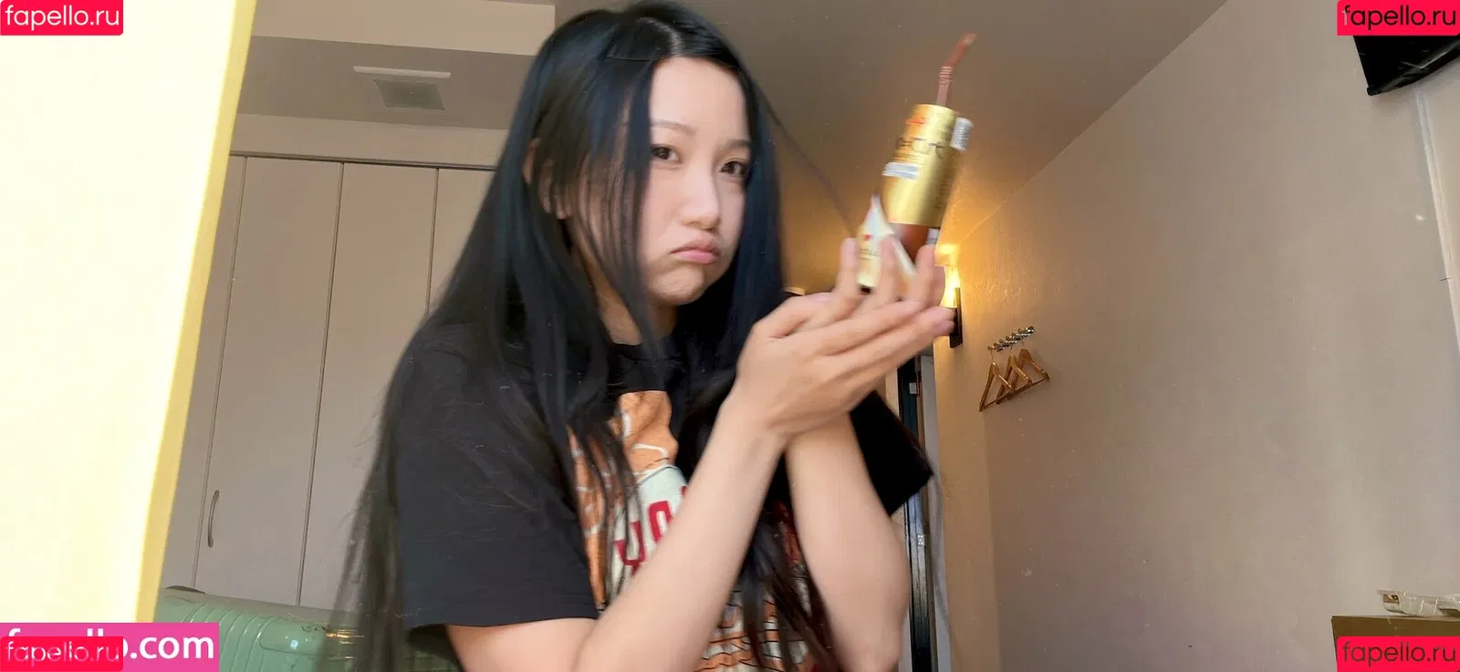 AriaSaki / annoyingaria Onlyfans Photo Gallery 