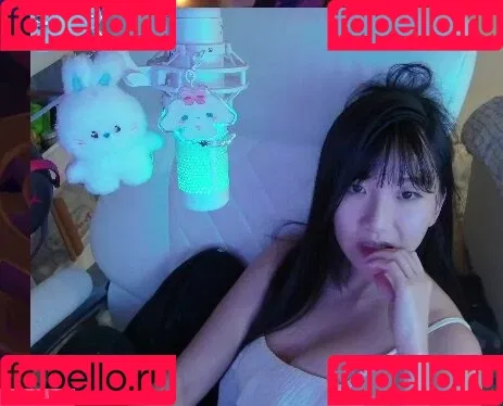AriaSaki / annoyingaria Onlyfans Photo Gallery 