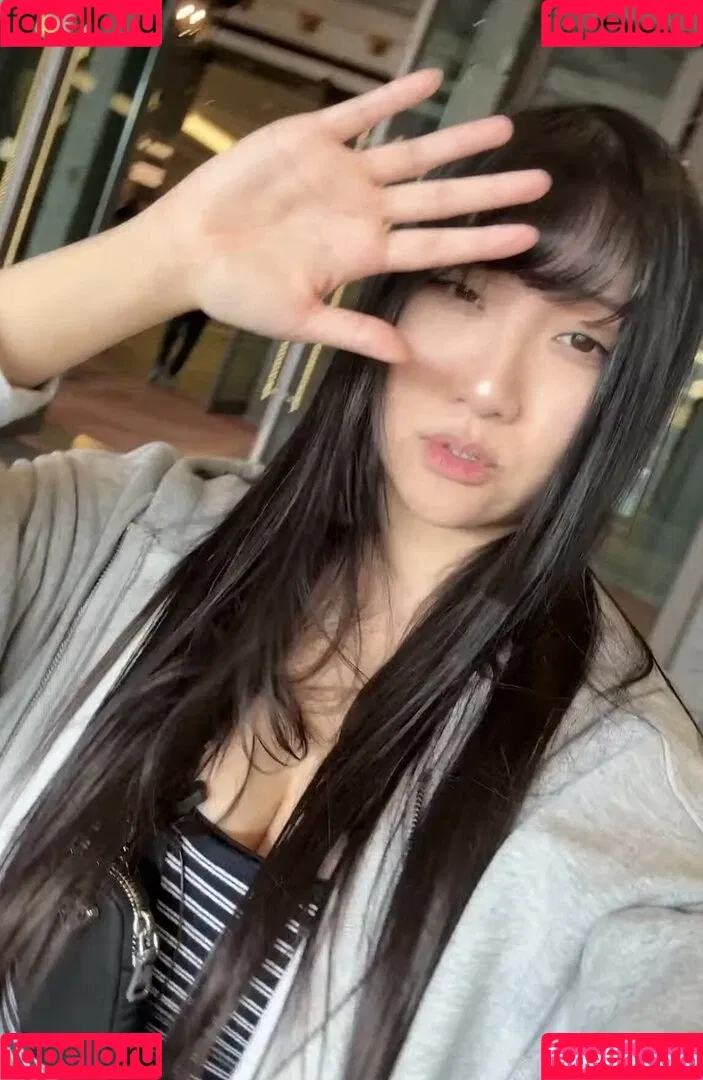 AriaSaki / annoyingaria Onlyfans Photo Gallery 