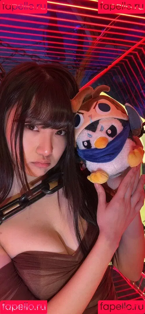 AriaSaki / annoyingaria Onlyfans Photo Gallery 