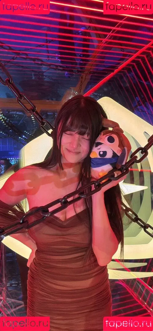 AriaSaki / annoyingaria Onlyfans Photo Gallery 