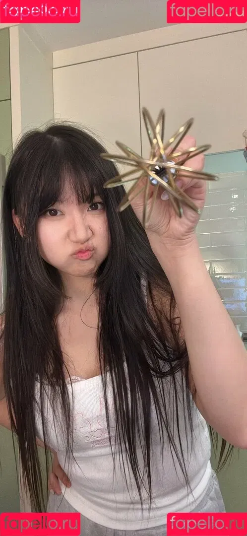 AriaSaki / annoyingaria Onlyfans Photo Gallery 