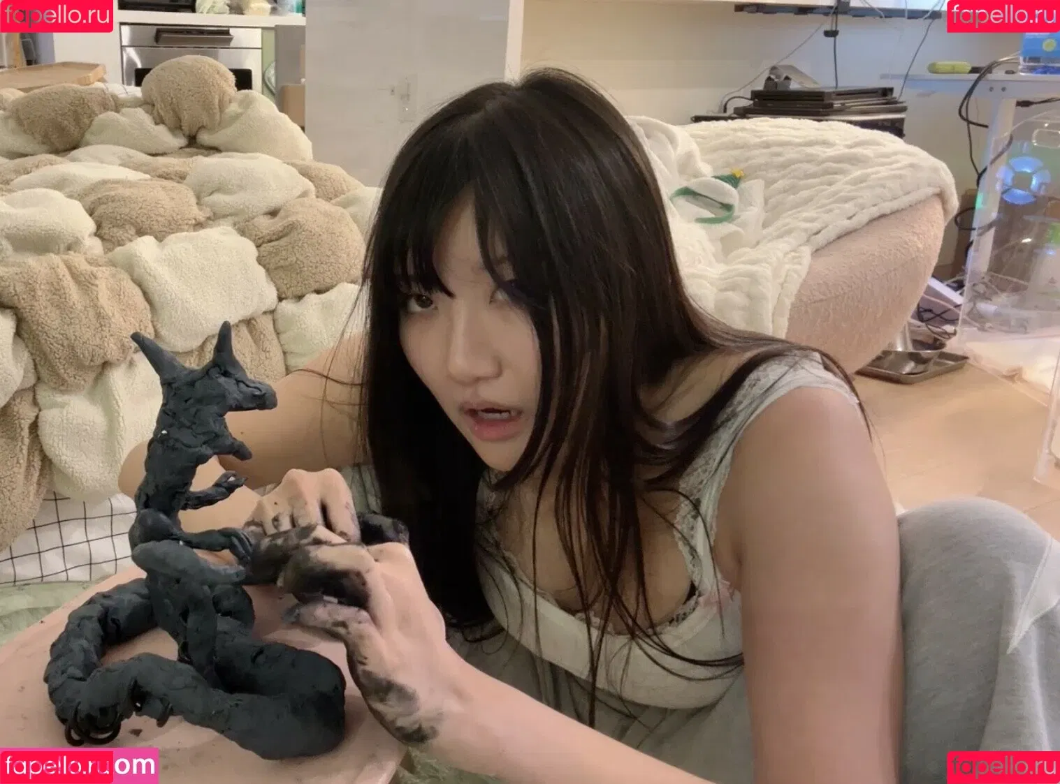 AriaSaki / annoyingaria Onlyfans Photo Gallery 