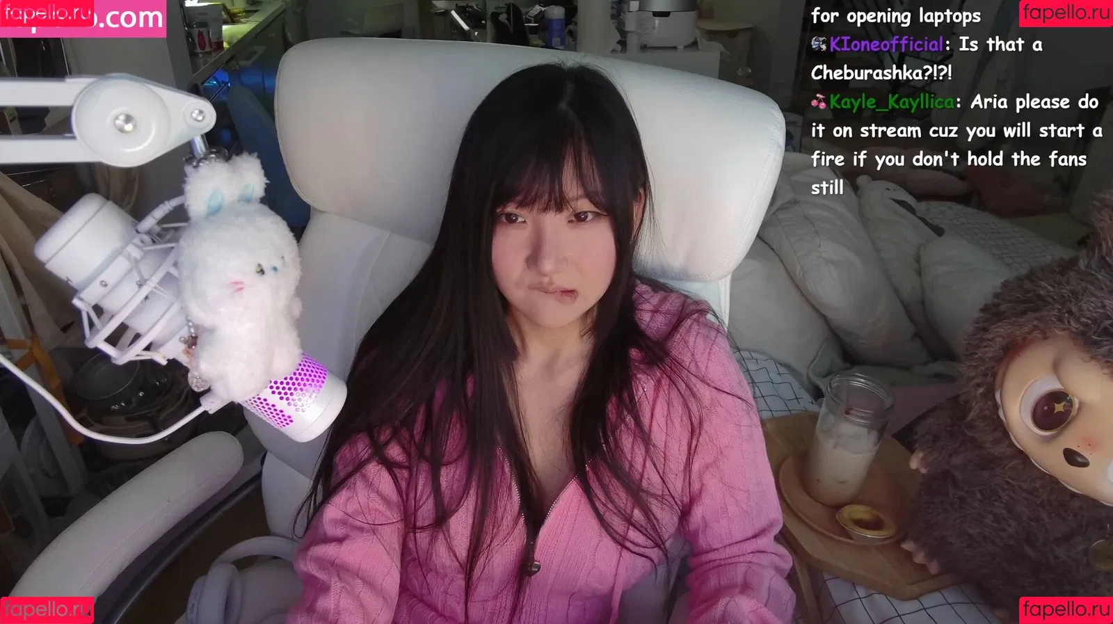 AriaSaki / annoyingaria Onlyfans Photo Gallery 