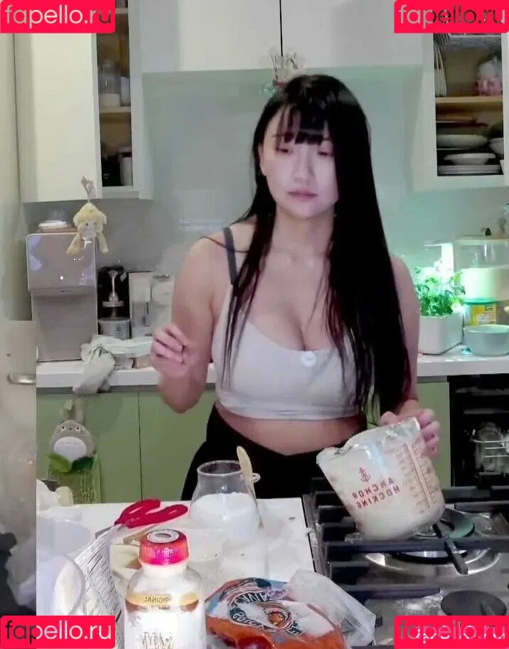 AriaSaki / annoyingaria Onlyfans Photo Gallery 