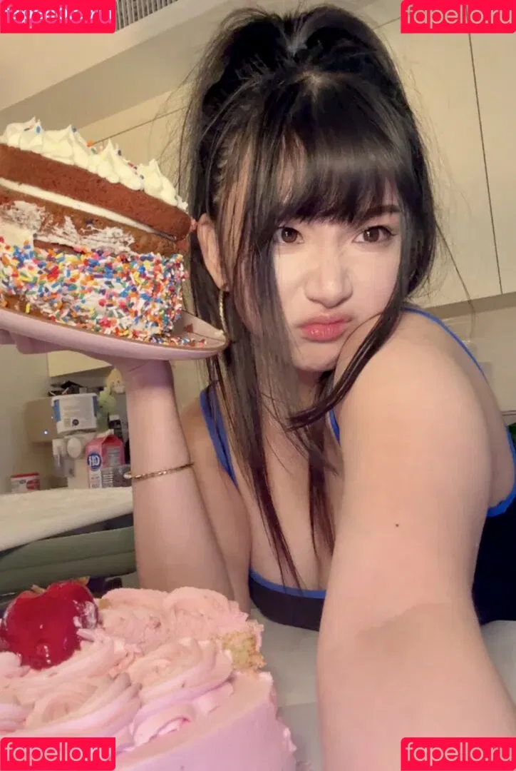 AriaSaki / annoyingaria Onlyfans Photo Gallery 