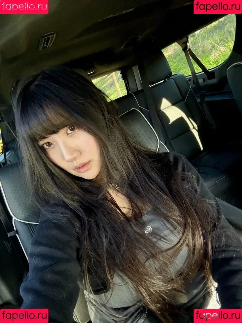AriaSaki / annoyingaria Onlyfans Photo Gallery 