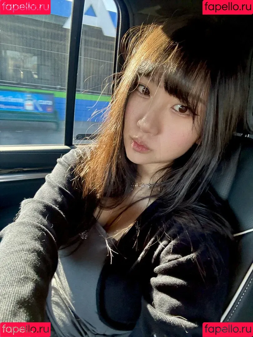 AriaSaki / annoyingaria Onlyfans Photo Gallery 