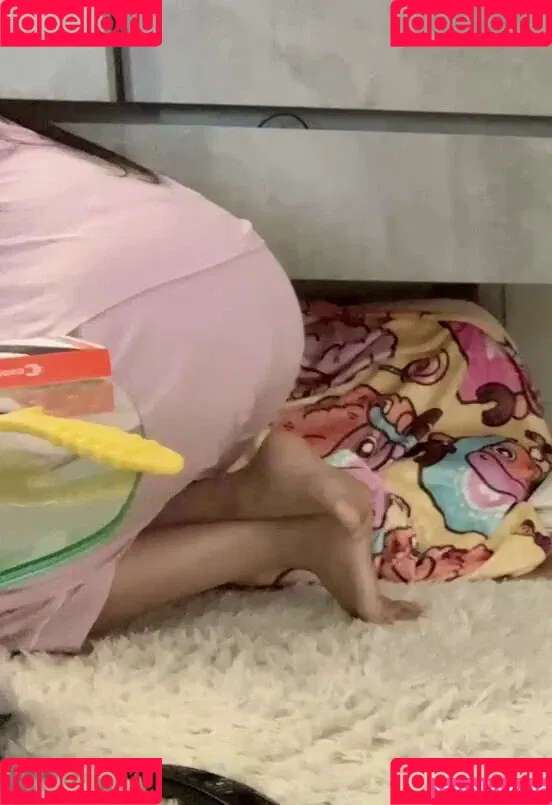 AriaSaki / annoyingaria Onlyfans Photo Gallery 