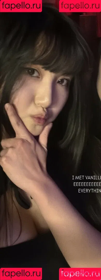 AriaSaki / annoyingaria Onlyfans Photo Gallery 
