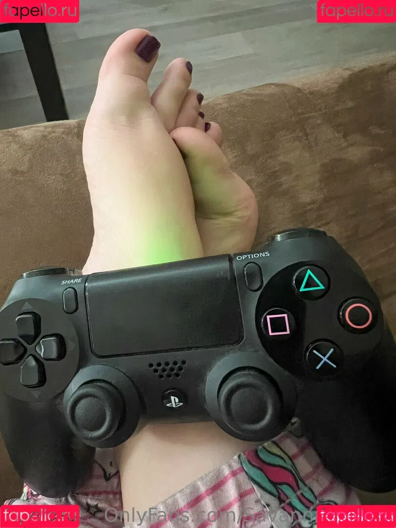sav_feet / savannahs.feet Onlyfans Photo Gallery 