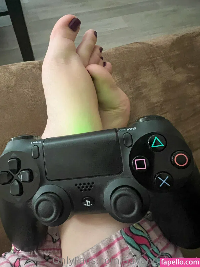 sav_feet / savannahs.feet Onlyfans Photo Gallery 
