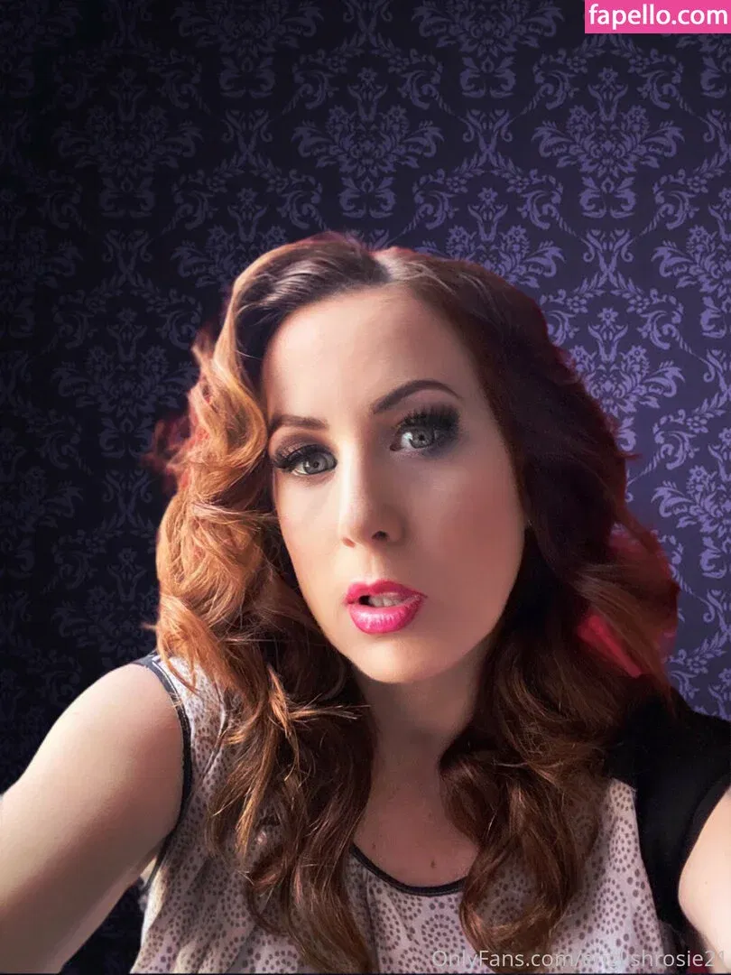 englishrosie21 / englishrosiee_rinsebeforeuse Onlyfans Photo Gallery 