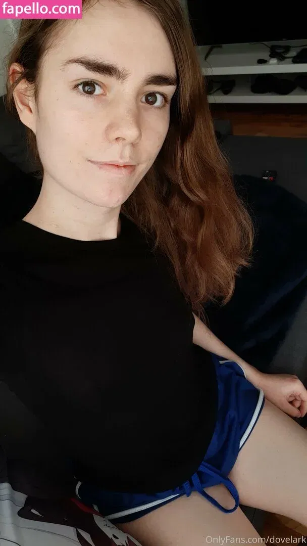 dovelark / dovelark_kitty / dovenlark Onlyfans Photo Gallery 