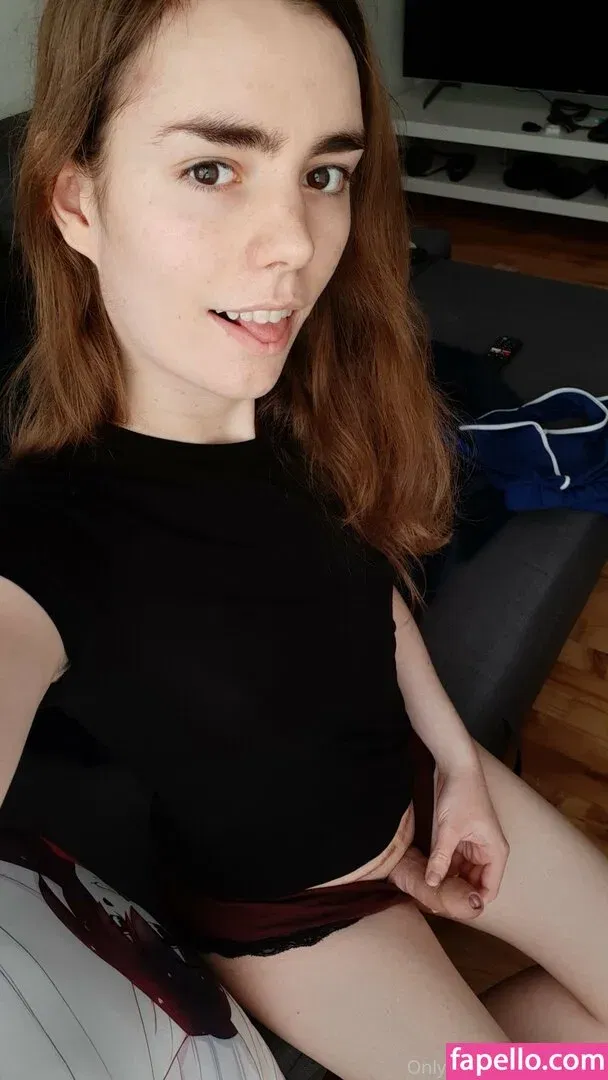 dovelark / dovelark_kitty / dovenlark Onlyfans Photo Gallery 