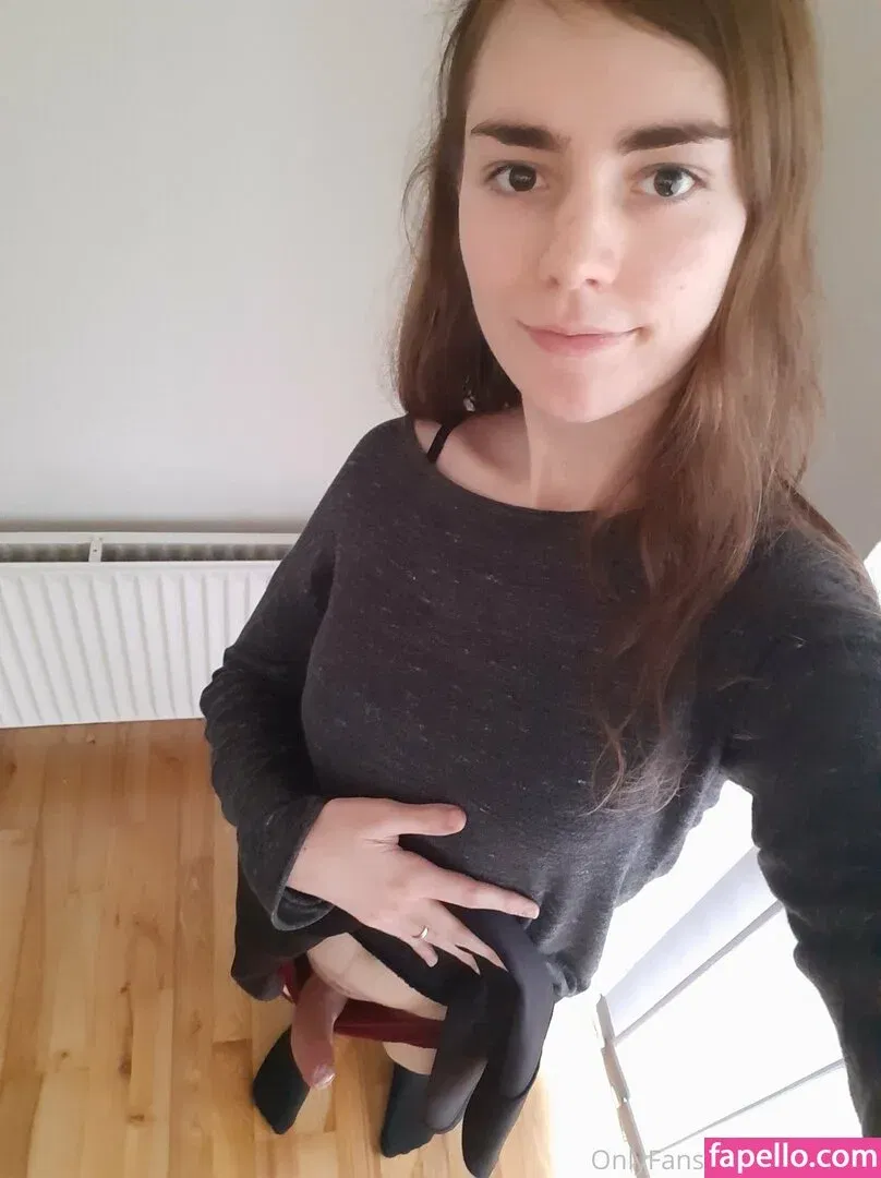 dovelark / dovelark_kitty / dovenlark Onlyfans Photo Gallery 