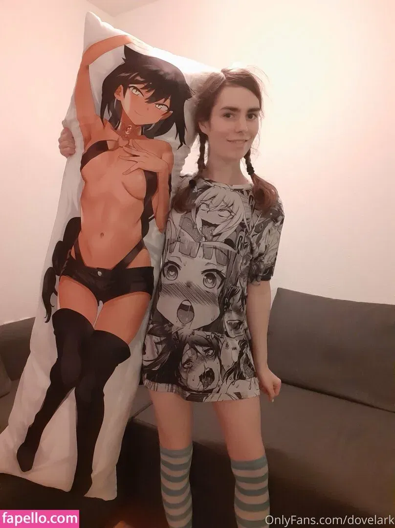 dovelark / dovelark_kitty / dovenlark Onlyfans Photo Gallery 