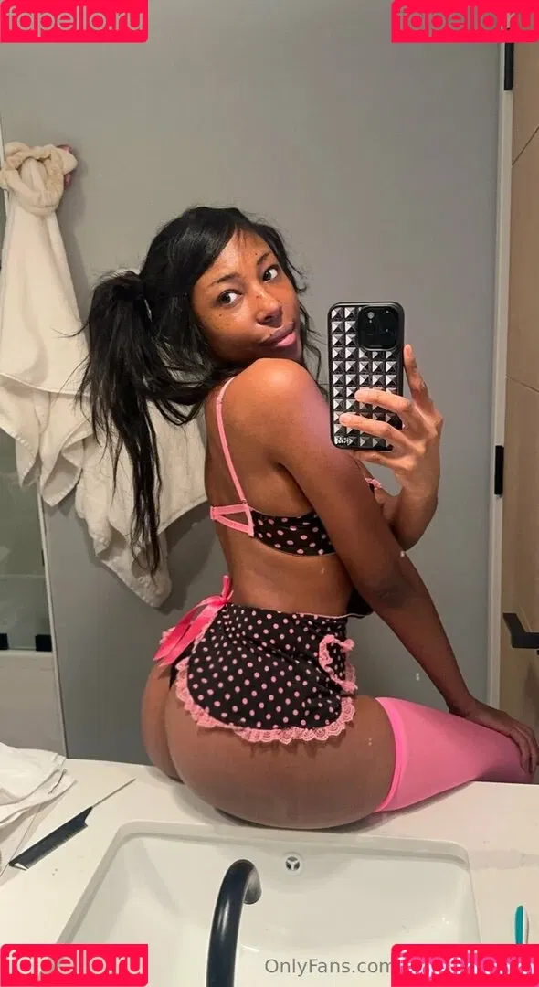 merkbert666 / meruhart666 Onlyfans Photo Gallery 