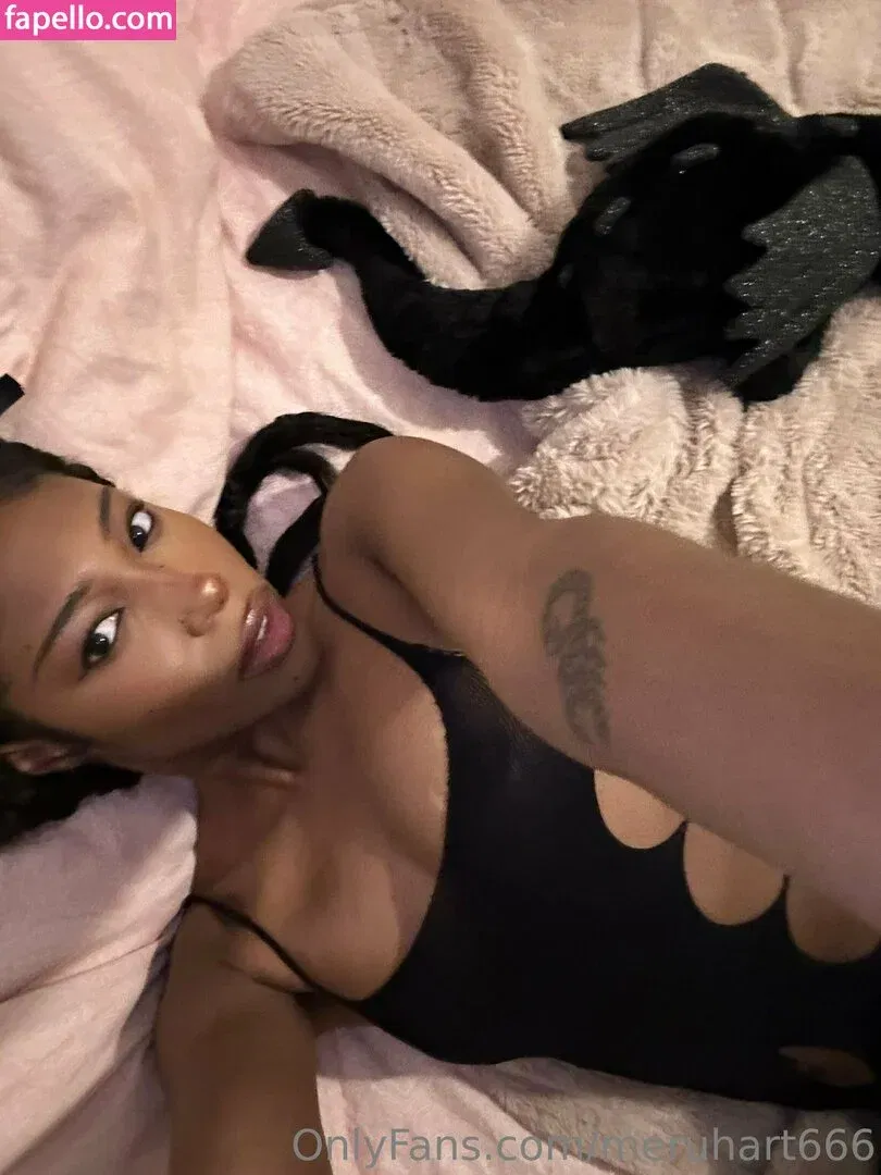 merkbert666 / meruhart666 Onlyfans Photo Gallery 