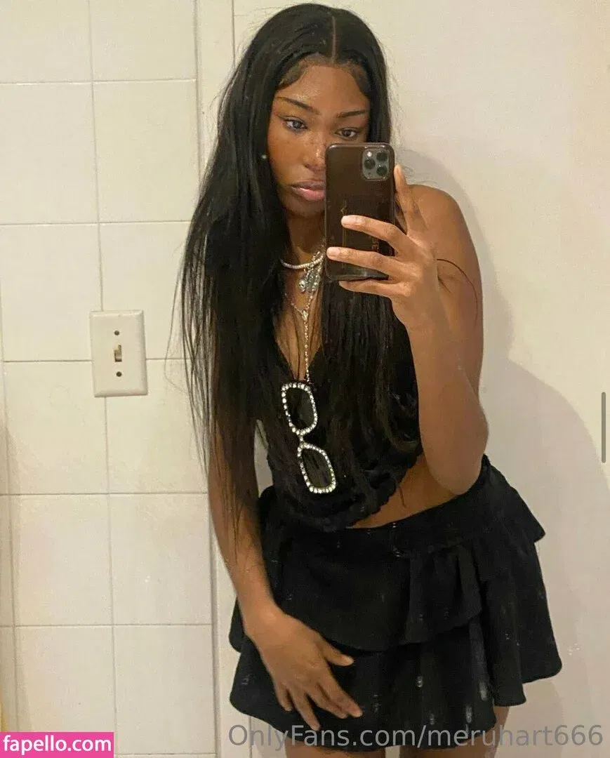 merkbert666 / meruhart666 Onlyfans Photo Gallery 