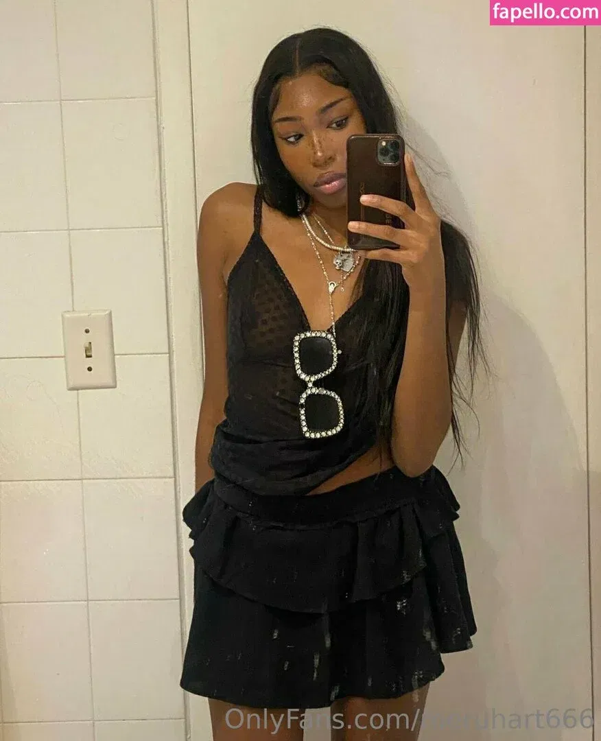 merkbert666 / meruhart666 Onlyfans Photo Gallery 