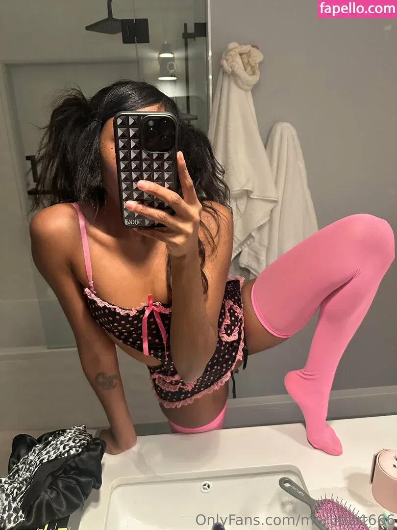 merkbert666 / meruhart666 Onlyfans Photo Gallery 