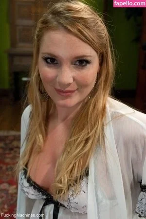 Aurora Snow / missaurorasnow Onlyfans Photo Gallery 