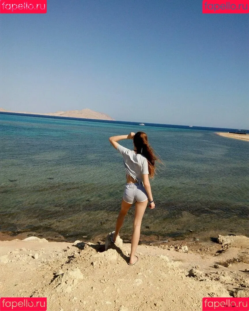 Alice & Haizlee / alicellani / alicexhaizlee Onlyfans Photo Gallery 