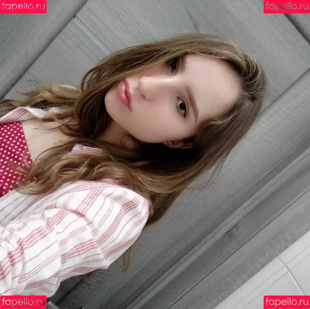 Alice & Haizlee / alicellani / alicexhaizlee Onlyfans Photo Gallery 