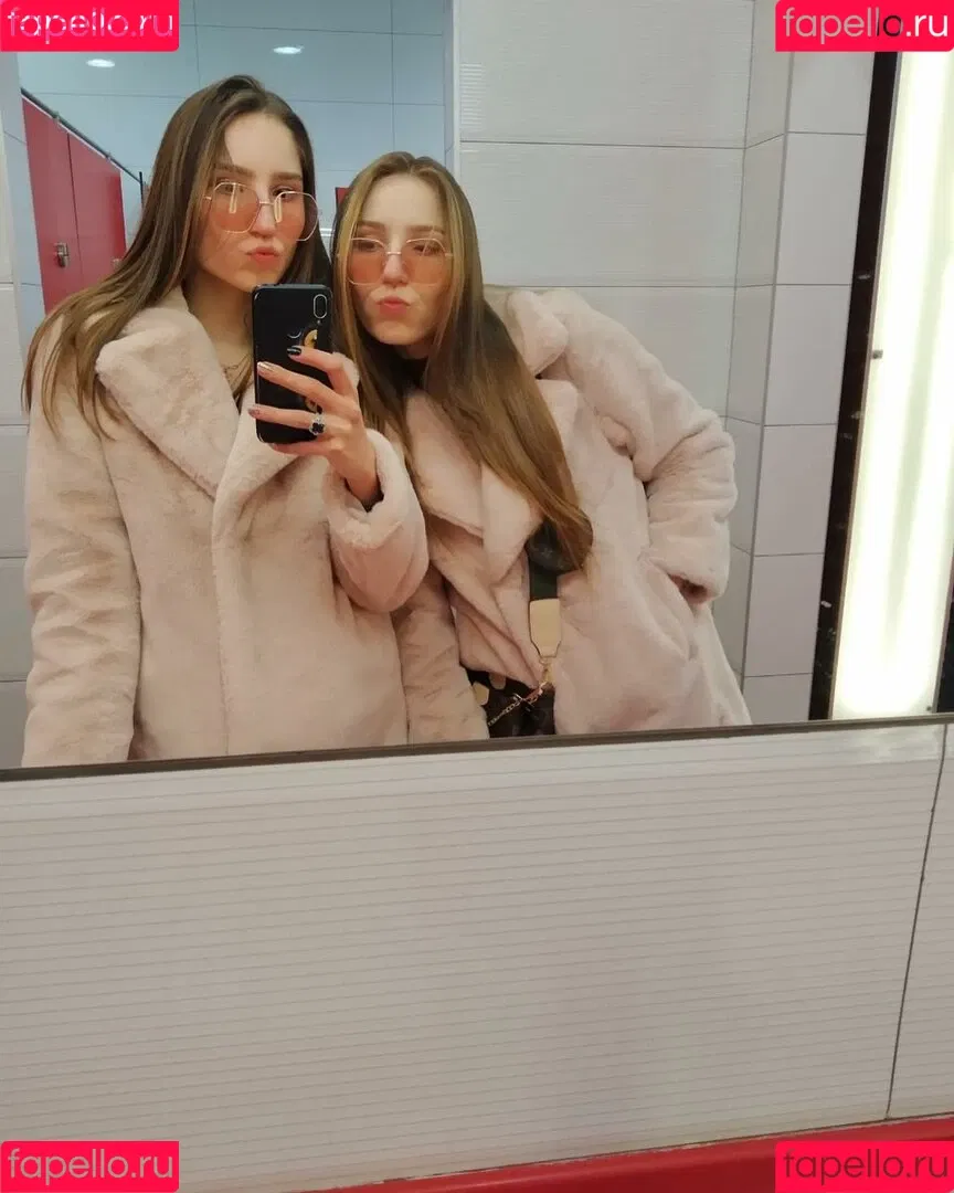 Alice & Haizlee / alicellani / alicexhaizlee Onlyfans Photo Gallery 