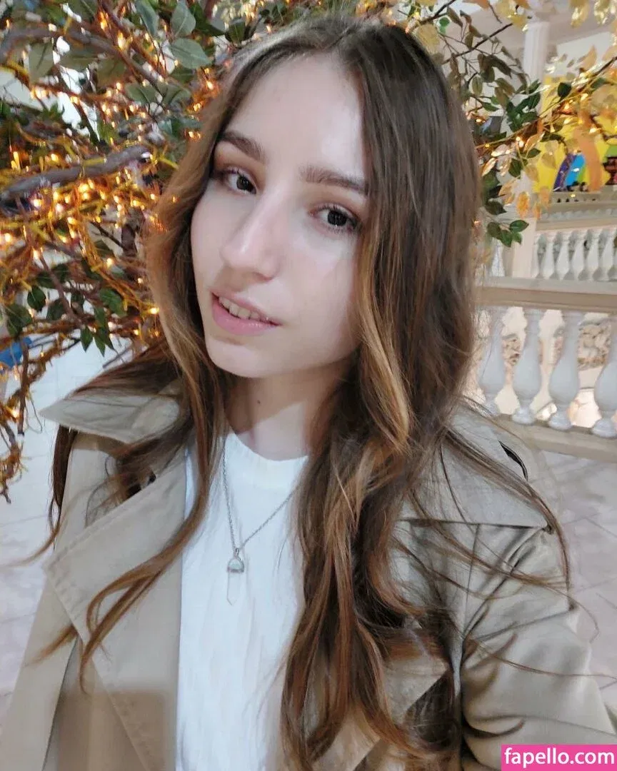 Alice & Haizlee / alicellani / alicexhaizlee Onlyfans Photo Gallery 