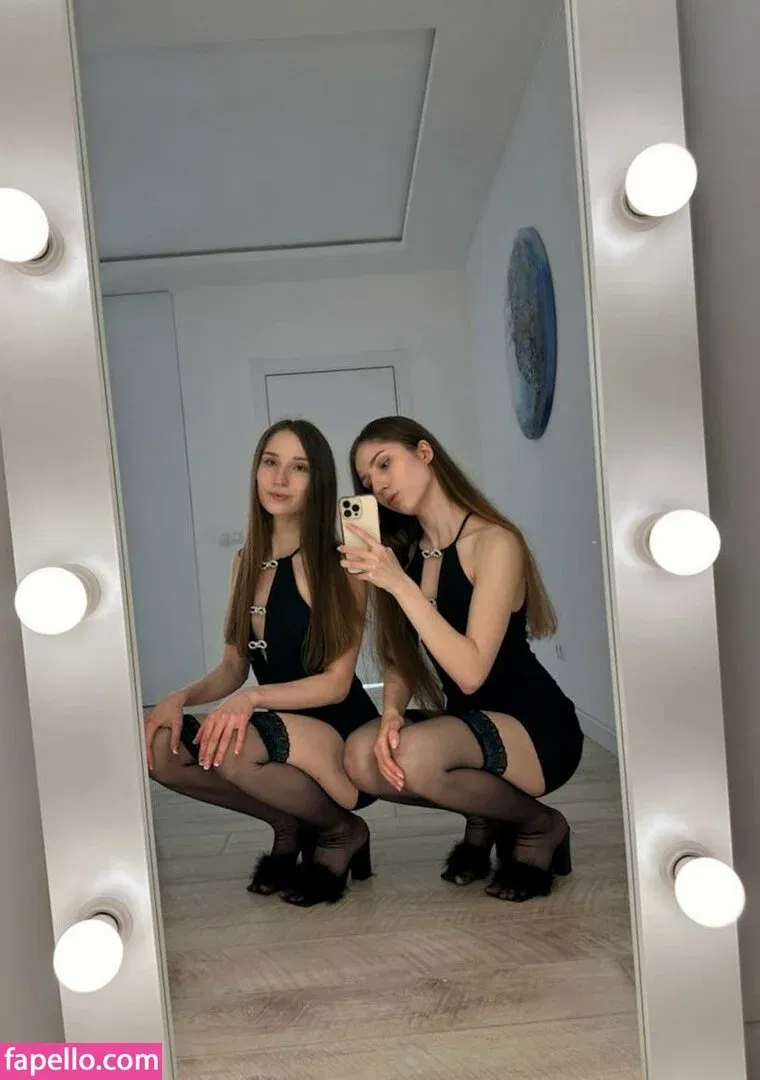 Alice & Haizlee / alicellani / alicexhaizlee Onlyfans Photo Gallery 